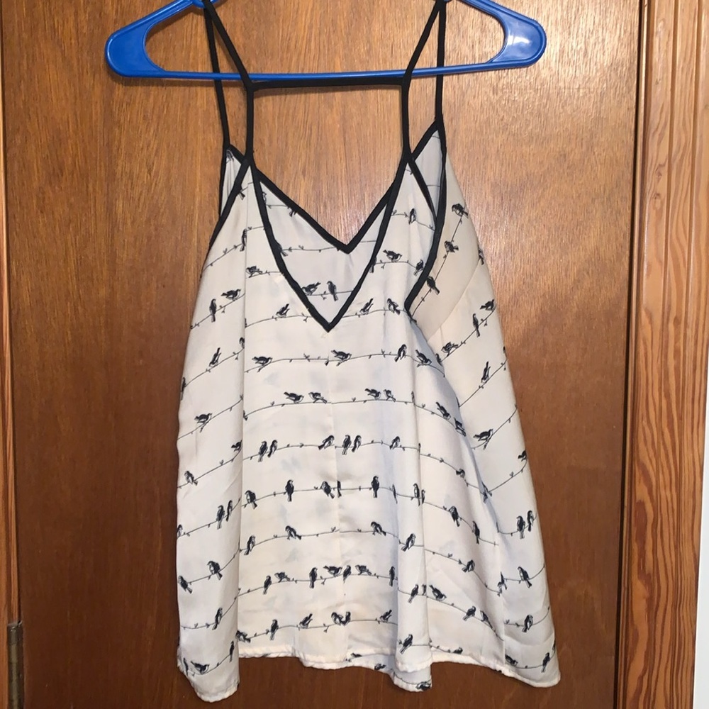 Flowy bird tank - Picture 4 of 6